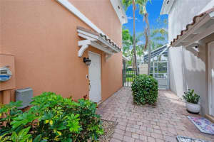 5417 Cove Circle, Naples, FL 34119 - MLS#226002071