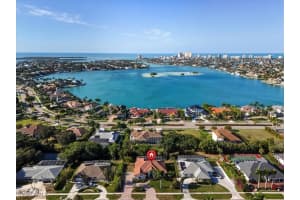 560 Inlet Drive, Marco Island, FL 34145 - MLS#226002092