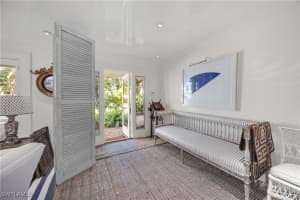 295 6th Street, Naples, FL 34102 - MLS#226002093