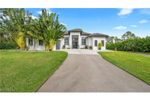 1161 22nd Avenue, Naples, FL 34120 - MLS#226002147