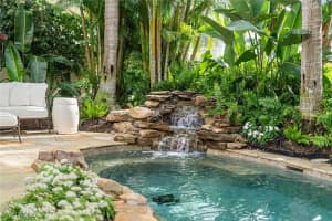 248 Point Salerno, Naples, FL 34108 - MLS#226002234