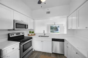 3250 Cypress Glen Way, Naples, FL 34109 - MLS#226002244