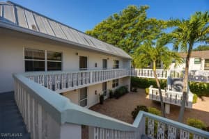 780 10th Avenue, Naples, FL 34102 - MLS#226002273