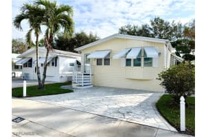 34 Bass Ln 34, Naples