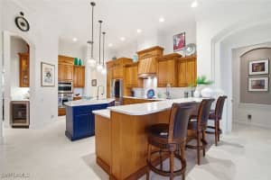 6891 Lakewood Isle Drive, Fort Myers, FL 33908 - MLS#226002384