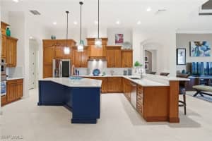 6891 Lakewood Isle Drive, Fort Myers, FL 33908 - MLS#226002384