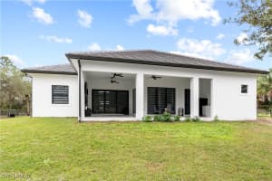 2313 6th Avenue, Naples, FL 34117 - MLS#226002386