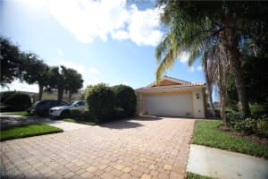 7558 Rozzini Ln, Naples