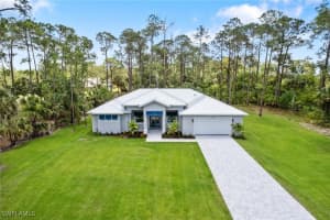 1970 17th Street, Naples, FL 34117 - MLS#226002460