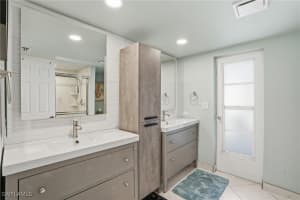 12521 Woodtimber Lane, Fort Myers, FL 33913 - MLS#226002462