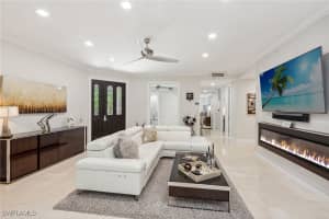 173 Colonade Circle, Naples, FL 34103 - MLS#226002484