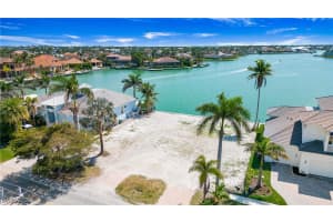 1293 Winterberry Drive, Marco Island, FL 34145 - MLS#226002502