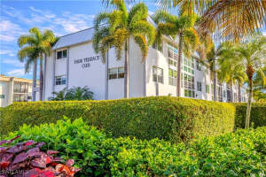 72 7th Street, Naples, FL 34102 - MLS#226002554