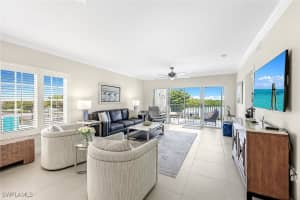 13105 Vanderbilt Drive, Naples, FL 34110 - MLS#226002561