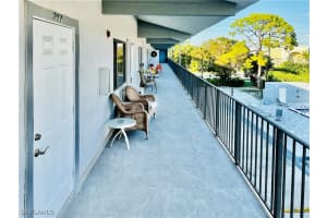 826 Wiggins Pass Road, Naples, FL 34110 - MLS#226002565