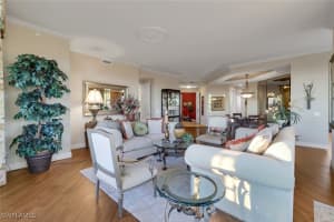 455 Cove Tower Drive, Naples, FL 34110 - MLS#226002582