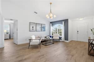 272 Johnnycake Dr, Naples