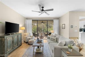 327 Emerald Bay Circle, Naples, FL 34110 - MLS#226002599