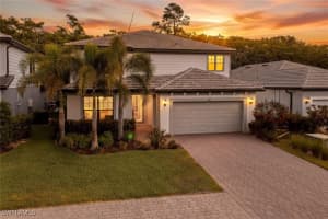 10427 Ventana Ln, Naples