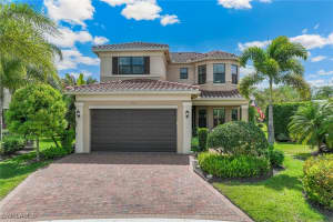 4360 Aurora Street, Naples, FL 34119 - MLS#226002617