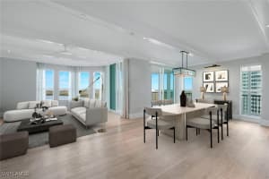 285 Grande Way 1006, Naples