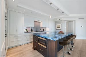 285 Grande Way, Naples, FL 34110 - MLS#226002624