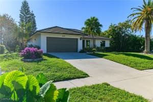 1035 Admiralty Court, Marco Island, FL 34145 - MLS#226002625