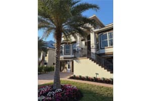 225 Egret Ave, Naples