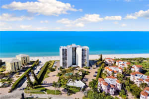 3951 Gulf Shore Blvd N 205, Naples