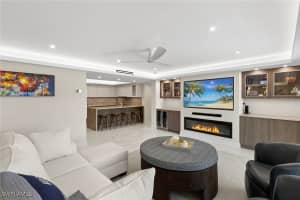 3951 Gulf Shore Boulevard, Naples, FL 34103 - MLS#226002654