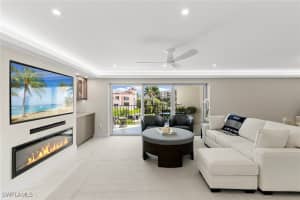 3951 Gulf Shore Boulevard, Naples, FL 34103 - MLS#226002654