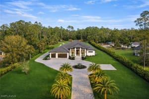 467 20th Ave Ne, Naples