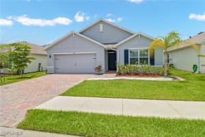742 HADLEY Place, Naples, FL 34104 - MLS#226002703