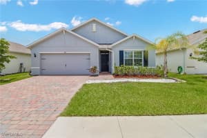742 HADLEY Place, Naples, FL 34104 - MLS#226002703