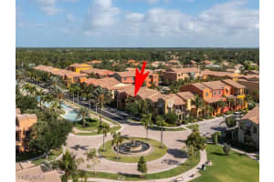 9071 Albion Ln N 5703, Naples