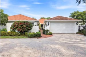 300 Bald Eagle Drive, Naples, FL 34105 - MLS#226002737