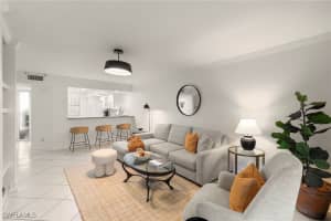 614 Wiggins Bay Drive, Naples, FL 34110 - MLS#226002741