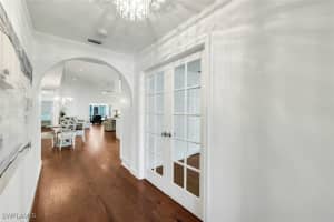 574 102nd Avenue, Naples, FL 34108 - MLS#226002745