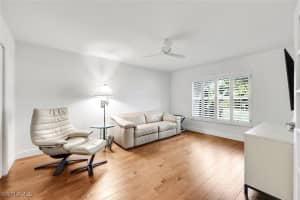 574 102nd Avenue, Naples, FL 34108 - MLS#226002745