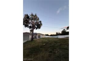 1016 Cleveland Avenue, Lehigh Acres, FL 33972 - MLS#226002755