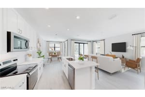 3033 Juniper Way, Naples, FL 34112 - MLS#226002778