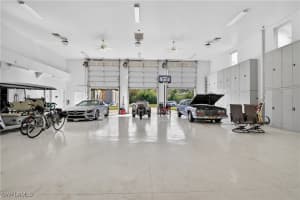 4060 SKYWAY Drive, Naples, FL 34112-2924 - MLS#226002798