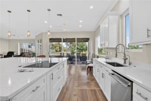 4060 SKYWAY Drive, Naples, FL 34112-2924 - MLS#226002798