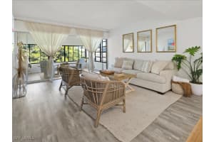 975 Palm View Dr A302, Naples 975 Palm View Dr A302, Naples