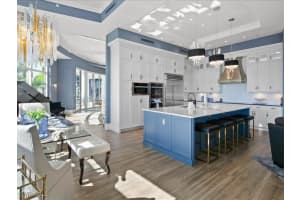 13665 Vanderbilt Drive, Naples, FL 34110 - MLS#226002878