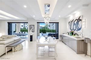 1135 3rd Avenue, Naples, FL 34102 - MLS#226002884