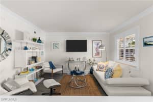 980 7th Avenue, Naples, FL 34102 - MLS#226002899