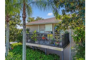 194 Palm Drive, Naples, FL 34112 - MLS#226002955