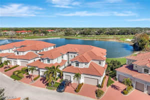 608 El Camino Real 202, Naples, FL 34119 - MLS#226002968