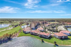 608 El Camino Real 202, Naples, FL 34119 - MLS#226002968